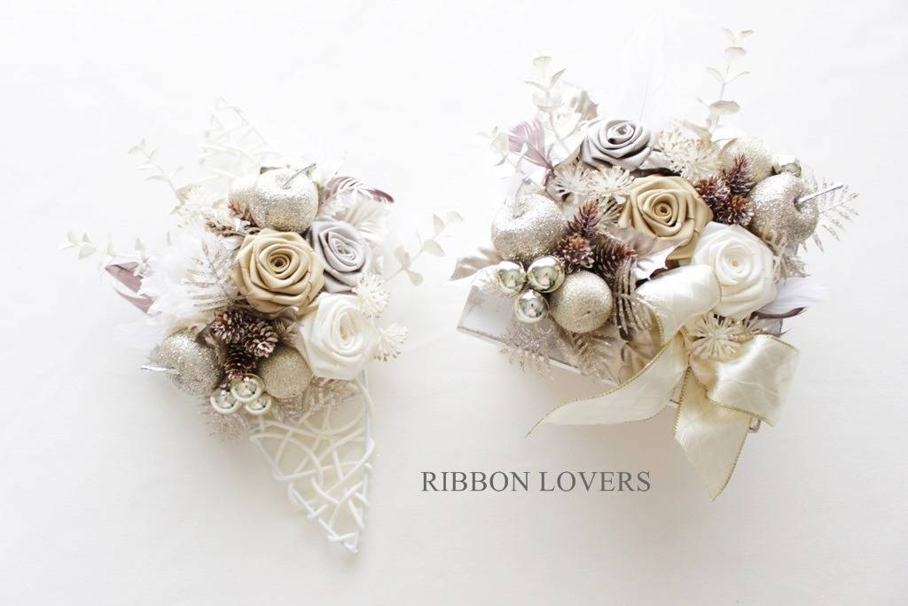 リボンの薔薇】メタルカラーのクリスマスアレンジ | Blog | 大阪のハンドメイドならRIBBON LOVERS